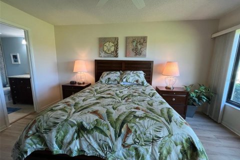 Condominio en alquiler en Saint Petersburg, Florida, 2 dormitorios, 82.68 m2 № 1138099 - foto 17