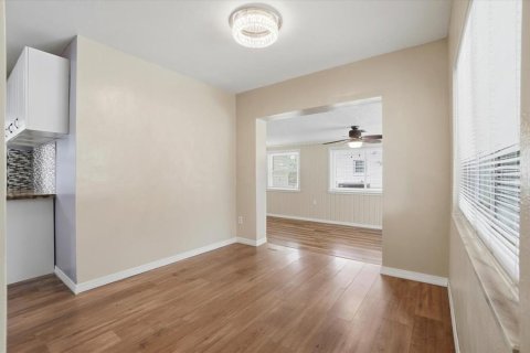 Villa ou maison à louer à Winter Haven, Floride: 3 chambres, 148.83 m2 № 2099482 - photo 17