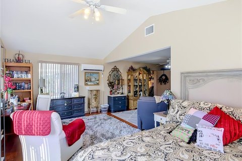 Casa en venta en Winter Haven, Florida, 3 dormitorios, 201.32 m2 № 2221048 - foto 15