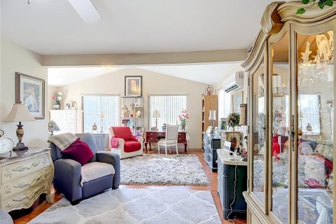Casa en venta en Winter Haven, Florida, 3 dormitorios, 201.32 m2 № 2221048 - foto 19