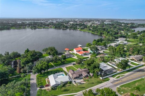 Casa en venta en Winter Haven, Florida, 3 dormitorios, 201.32 m2 № 2221048 - foto 6