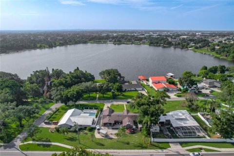 Casa en venta en Winter Haven, Florida, 3 dormitorios, 201.32 m2 № 2221048 - foto 2