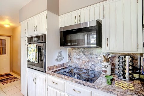 Casa en venta en Winter Haven, Florida, 3 dormitorios, 201.32 m2 № 2221048 - foto 11