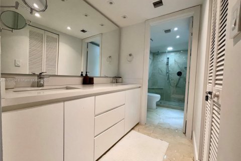 Снять в аренду кондоминиум в Ки-Бискейн, Флорида 1 спальня, 90.3м2, № 1960086 - фото 10