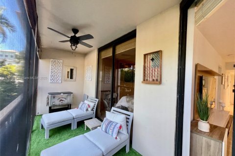 Снять в аренду кондоминиум в Ки-Бискейн, Флорида 1 спальня, 90.3м2, № 1960086 - фото 14