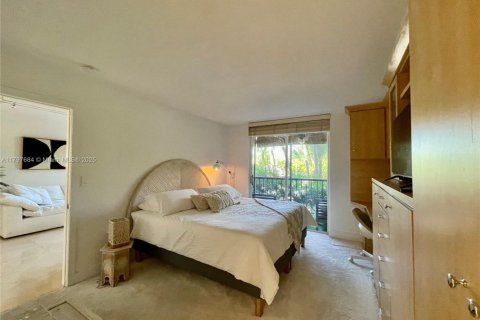 Снять в аренду кондоминиум в Ки-Бискейн, Флорида 1 спальня, 90.3м2, № 1960086 - фото 11