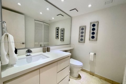 Снять в аренду кондоминиум в Ки-Бискейн, Флорида 1 спальня, 90.3м2, № 1960086 - фото 7