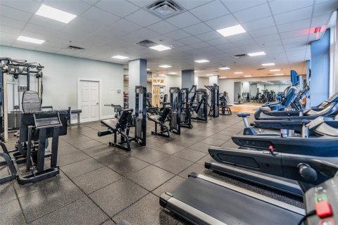 Condo in Hallandale Beach, Florida, 3 bedrooms  № 1945176 - photo 30
