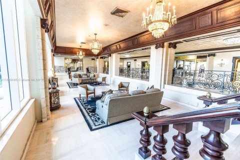 Condo in Hallandale Beach, Florida, 3 bedrooms  № 1945176 - photo 23