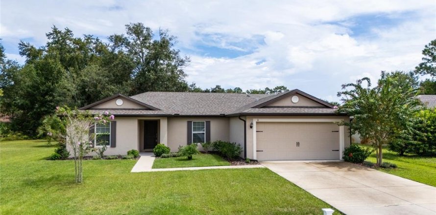 Villa ou maison à Palm Coast, Floride 3 chambres, 135.82 m2 № 2350120