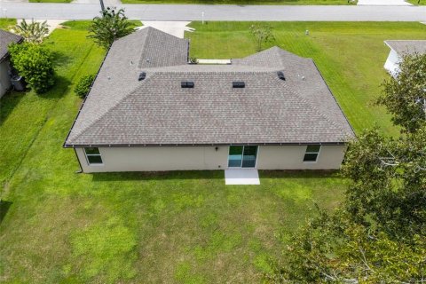Villa ou maison à vendre à Palm Coast, Floride: 3 chambres, 135.82 m2 № 2350120 - photo 2