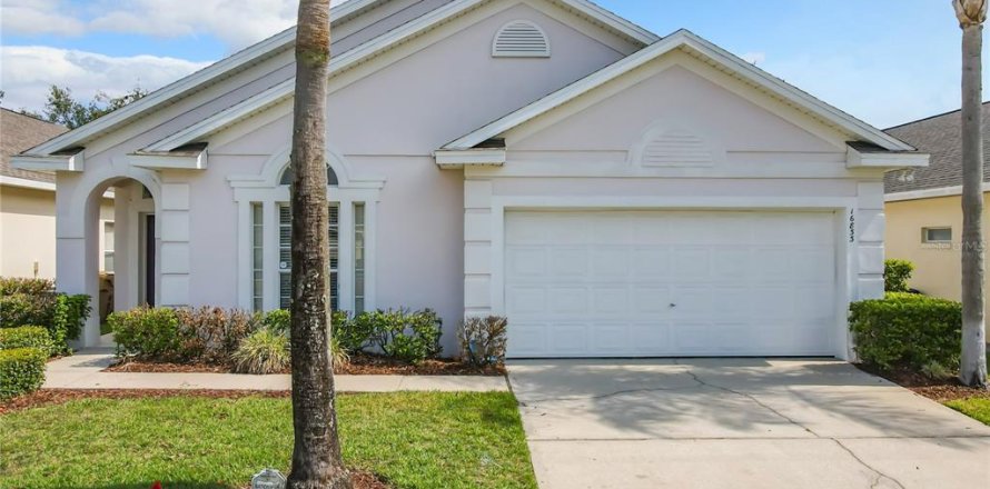Villa ou maison à Clermont, Floride 4 chambres, 147.81 m2 № 2407074