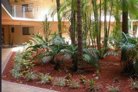 Condo à Miami, Floride, 3 chambres  № 2070138