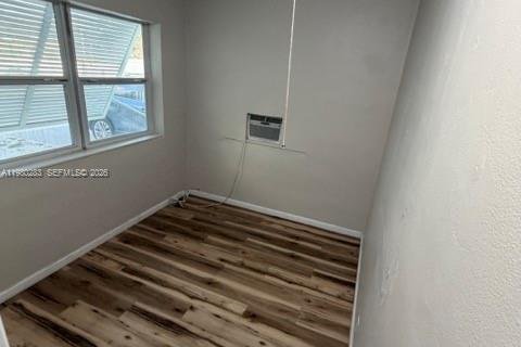 Touwnhouse à louer à Fort Lauderdale, Floride: 2 chambres, 141.12 m2 № 2046482 - photo 4