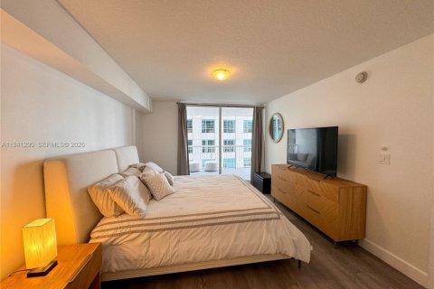 Condo in Miami, Florida, 1 bedroom  № 2088669 - photo 8