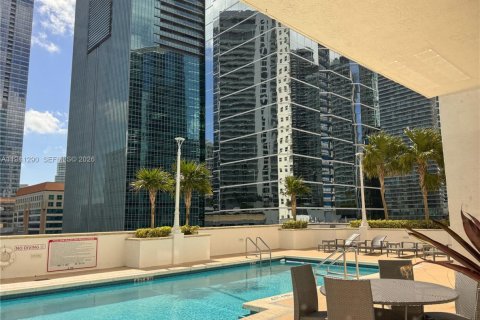 Condo in Miami, Florida, 1 bedroom  № 2088669 - photo 21