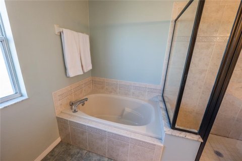 House in Winter Garden, Florida 4 bedrooms, 255.85 sq.m. № 1250884 - photo 22