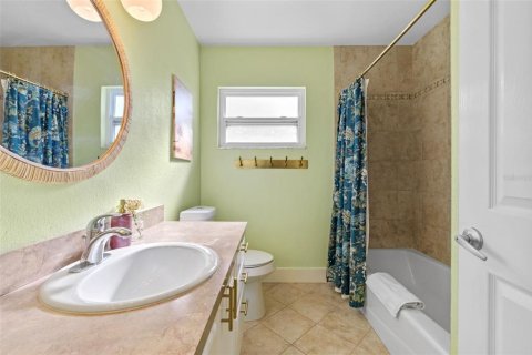 Casa en venta en Seminole, Florida, 4 dormitorios, 185.15 m2 № 2384208 - foto 24