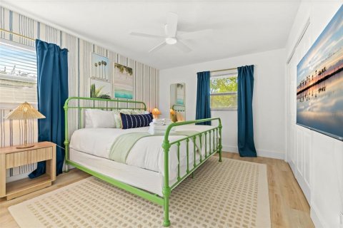 Casa en venta en Seminole, Florida, 4 dormitorios, 185.15 m2 № 2384208 - foto 25
