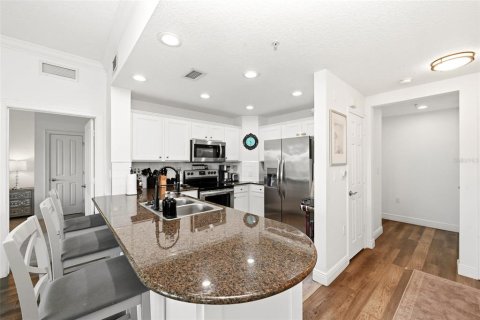 Condominio en venta en Four Corners, Florida, 3 dormitorios, 124.86 m2 № 2151021 - foto 8
