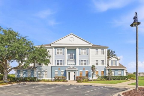 Condominio en Four Corners, Florida, 3 dormitorios № 2151021