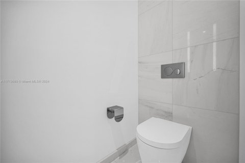 Condominio en venta en Miami, Florida, 1 dormitorio № 2013775 - foto 20