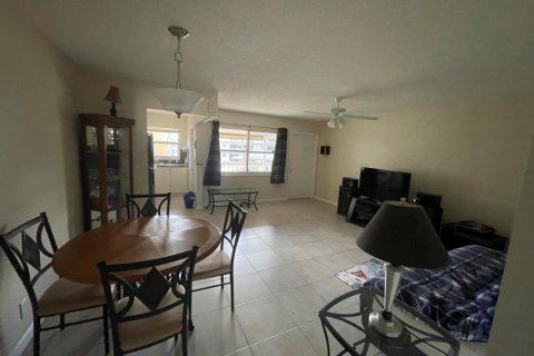 Studio in the Condo in Hollywood, Florida  № 2179455 - photo 8