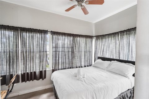 Immobilier commercial à vendre à Miami, Floride: 192.68 m2 № 2049143 - photo 15