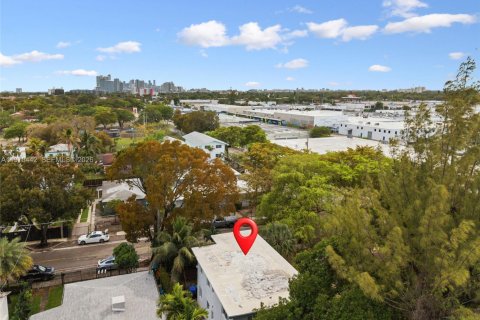 Immobilier commercial à vendre à Miami, Floride: 192.68 m2 № 2049143 - photo 26