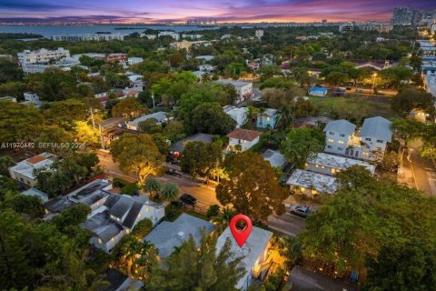 Immobilier commercial à vendre à Miami, Floride: 192.68 m2 № 2049143 - photo 4