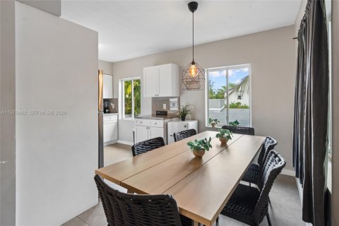 Immobilier commercial à vendre à Miami, Floride: 192.68 m2 № 2049143 - photo 11