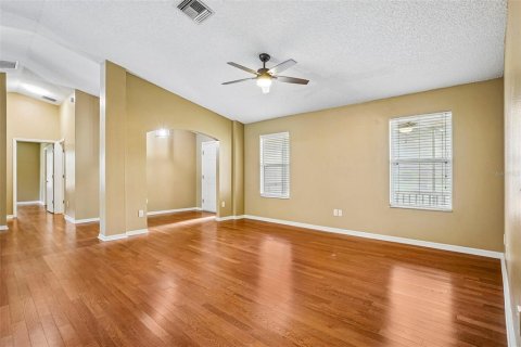 Villa ou maison à vendre à Lady Lake, Floride: 4 chambres, 162.95 m2 № 2221591 - photo 10