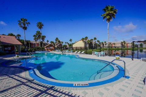 Condominio en venta en Kissimmee, Florida, 2 dormitorios, 95.32 m2 № 1687659 - foto 21
