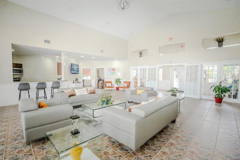 Condominio en venta en Kissimmee, Florida, 2 dormitorios, 95.32 m2 № 1687659 - foto 22