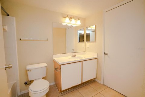 Condominio en venta en Kissimmee, Florida, 2 dormitorios, 95.32 m2 № 1687659 - foto 13