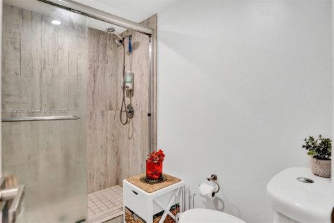 Copropriété à vendre à Miami, Floride: 2 chambres, 114.73 m2 № 1979726 - photo 22