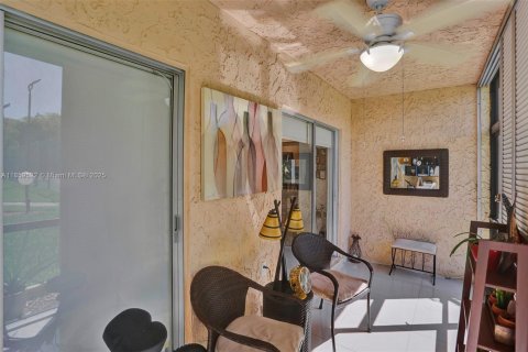 Copropriété à vendre à Miami, Floride: 2 chambres, 114.73 m2 № 1979726 - photo 25