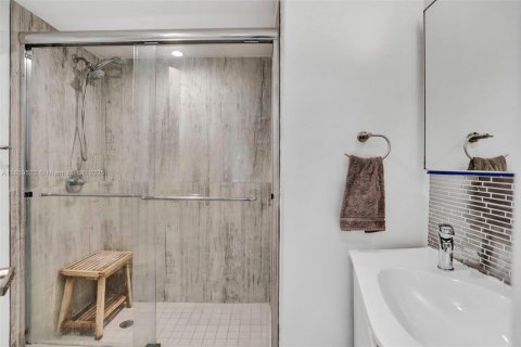 Copropriété à vendre à Miami, Floride: 2 chambres, 114.73 m2 № 1979726 - photo 20
