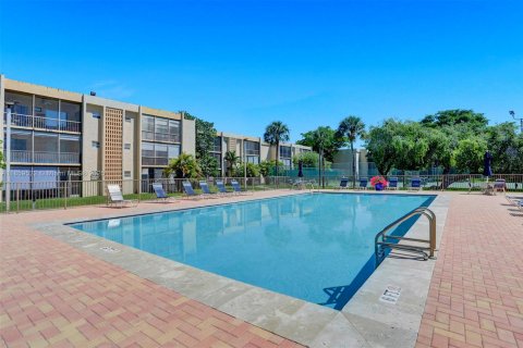 Copropriété à vendre à Miami, Floride: 2 chambres, 114.73 m2 № 1979726 - photo 29