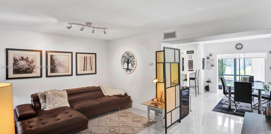 Condo à Miami, Floride, 2 chambres  № 1979726