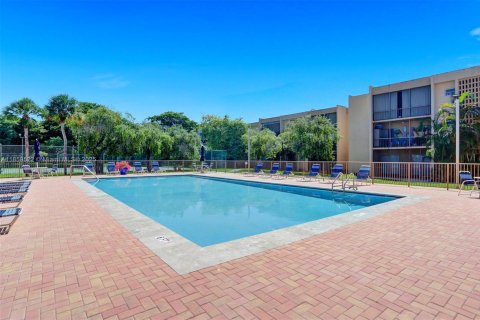 Copropriété à vendre à Miami, Floride: 2 chambres, 114.73 m2 № 1979726 - photo 30