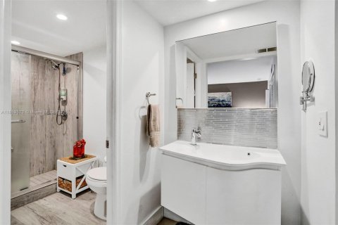 Copropriété à vendre à Miami, Floride: 2 chambres, 114.73 m2 № 1979726 - photo 15