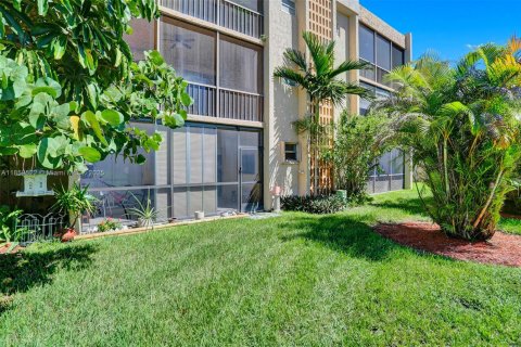 Copropriété à vendre à Miami, Floride: 2 chambres, 114.73 m2 № 1979726 - photo 27