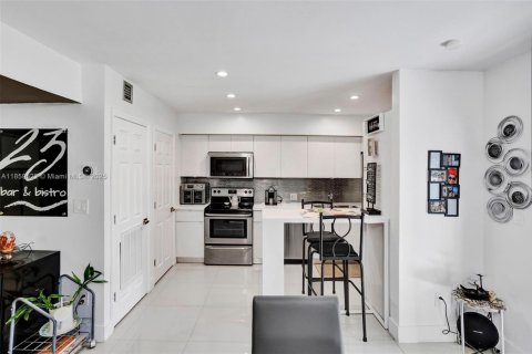 Copropriété à vendre à Miami, Floride: 2 chambres, 114.73 m2 № 1979726 - photo 9