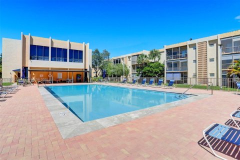 Copropriété à vendre à Miami, Floride: 2 chambres, 114.73 m2 № 1979726 - photo 28