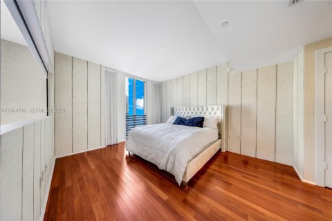 Condominio en venta en Miami, Florida, 1 dormitorio, 108.42 m2 № 2026067 - foto 13