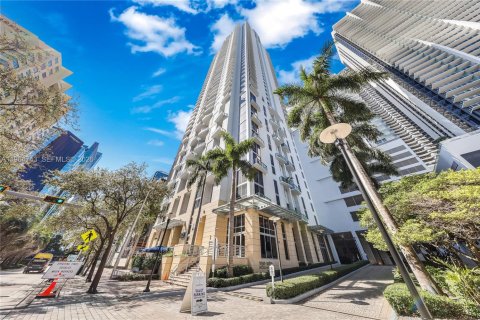 Condominio en venta en Miami, Florida, 1 dormitorio, 108.42 m2 № 2026067 - foto 2