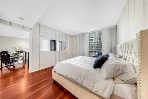 Condominio en venta en Miami, Florida, 1 dormitorio, 108.42 m2 № 2026067 - foto 12