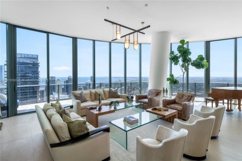 Condominio en venta en Miami, Florida, 4 dormitorios, 360.65 m2 № 2077291 - foto 5