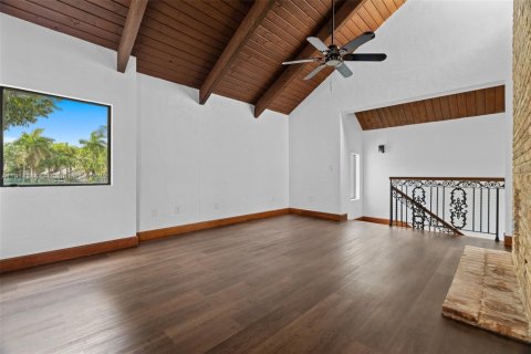 Villa ou maison à vendre à Miami, Floride: 4 chambres, 383.69 m2 № 2297297 - photo 29